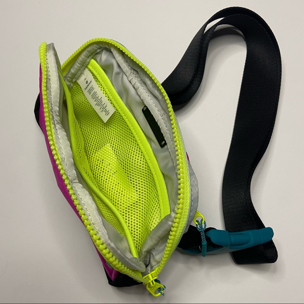 lululemon athletica Pink and Black Crossbody Belt Bag with Neon Trim - Picture 6 of 9